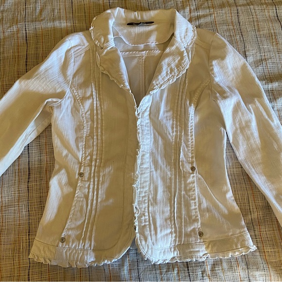 White ruffle denim jacket - Picture 1 of 5